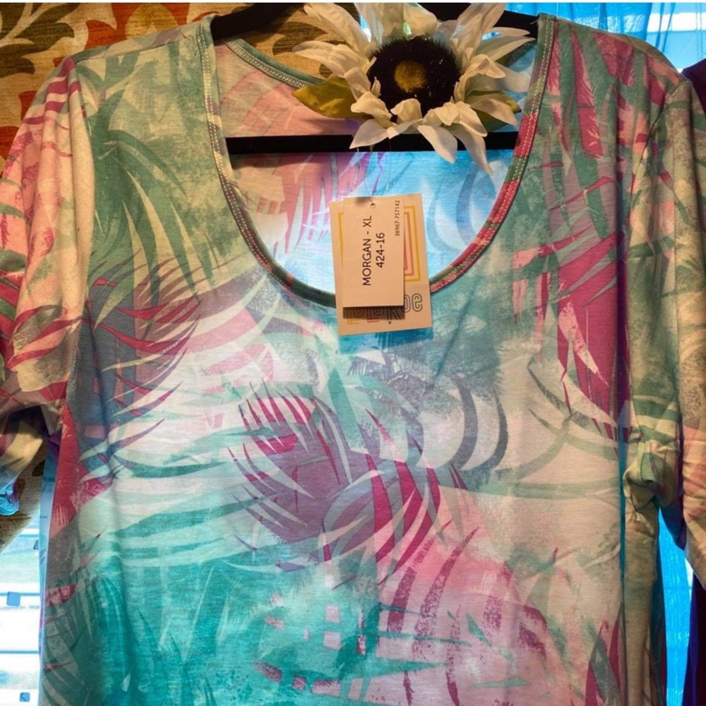 LuLaRoe Morgan Blouse